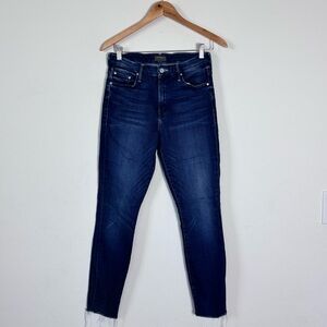 MOTHER High Waisted Looker Ankle Fray Jeans 28